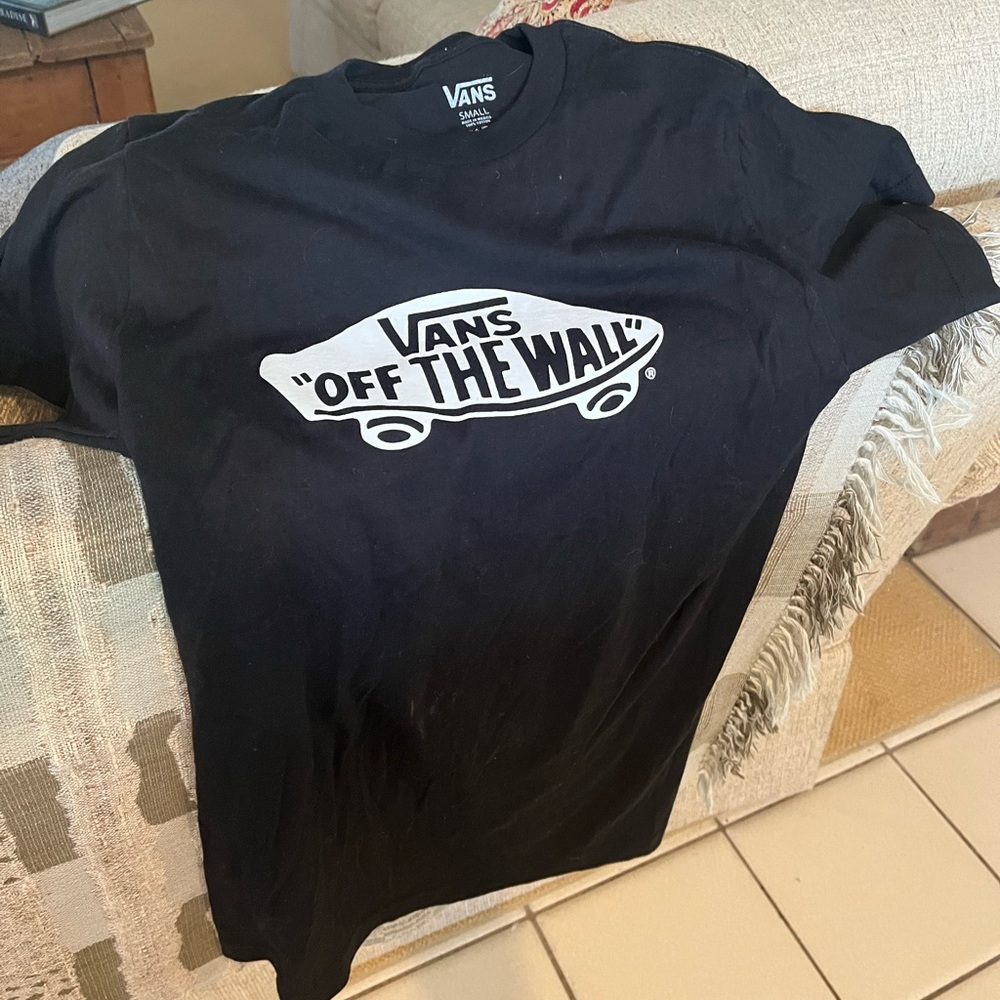Vans off the wall black T-shirt boys small 👍🏼😎
